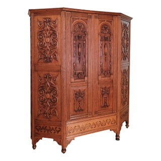 Arts and Crafts Oak Wardrobe, Late 19th / Early 20th Century For Sale