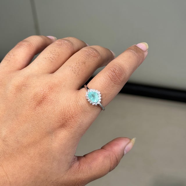 Mid-Century Modern 18k Gold 1.09ct Pear Cut Paraiba Tourmaline Diamond Halo Cluster Ring Size 6.5 For Sale - Image 3 of 18