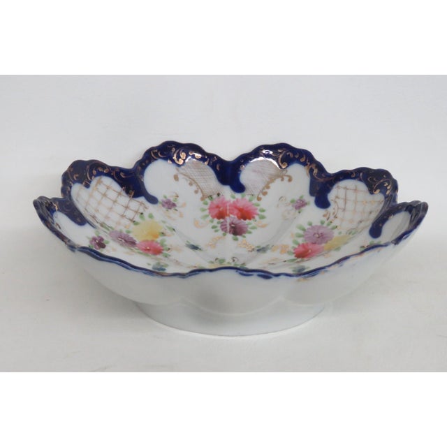 Floral Scalloped Porcelain Bowl With Blue Trim and Gold Lattice Details 4839b For Sale - Image 14 of 14