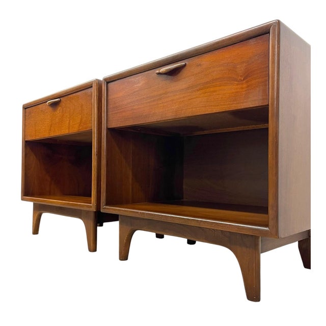 Lane Furniture 1990s Pair of Lane Mid Century Modern Nightstands / End Tables With Drawer and Open Shelf For Sale - Image 4 of 9