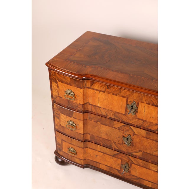 Baroque Chest of Drawers in Walnut, Braunschweig, Germany, 1780 For Sale - Image 11 of 14
