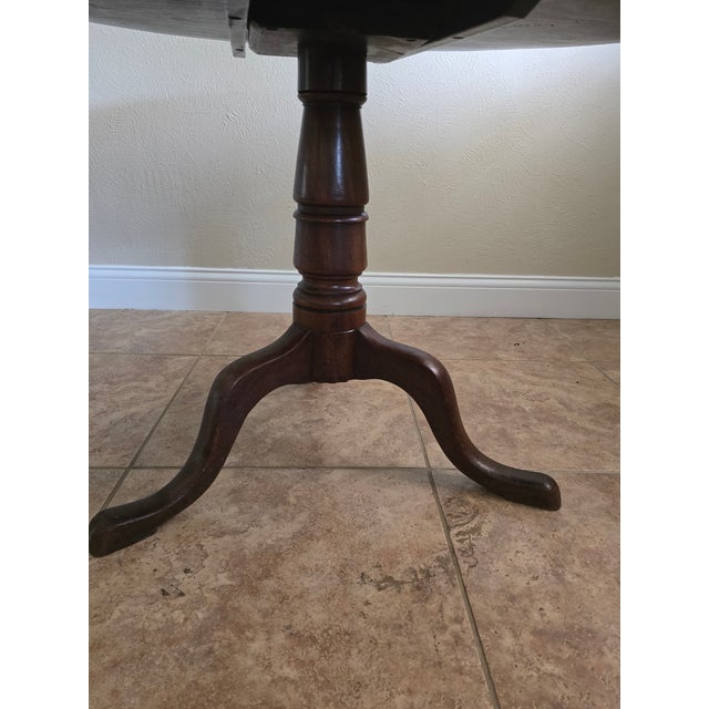 Antique English Regency Mahogany Round Tilt Table, 18th Century For Sale - Image 4 of 12