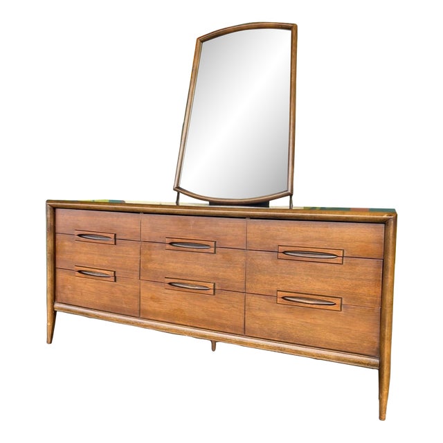 Mid Century Bassett Outlook Niner W/ Mirror For Sale