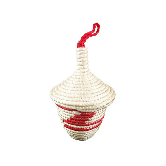 Early 20th Century Early 20th Century Tutsi Miniature Basket Rwanda 3 Inch For Sale - Image 5 of 5