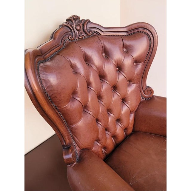 French Louis XV Style Chair in Carved Walnut and Patinated Leather, 1890s For Sale - Image 9 of 18