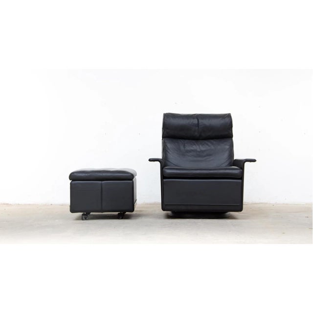 Contemporary Set of Lounge Chair and Ottoman by Dieter Rams for Vitsœ, 1960s For Sale - Image 3 of 15