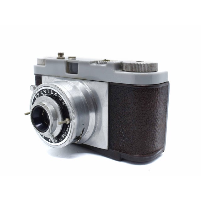 Mid-Century Modern Mid Century 1940s Vintage Spartus "35" Model Film Camera With Fixed-Focus Lens For Sale - Image 3 of 8