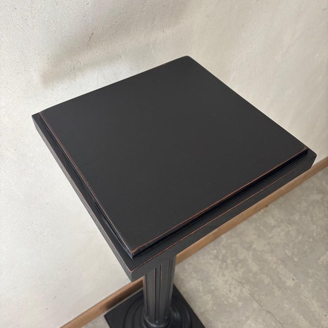 Harness Console Table in Wood, in Very Good conditions. Designed 1970 to 1979