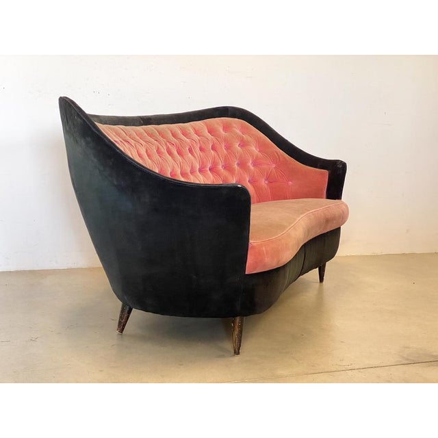 Sofa in the style of Gio Ponti, 1950s For Sale - Image 4 of 16