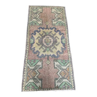 Turkish Yastik Rug 1'5" x 2'11" For Sale