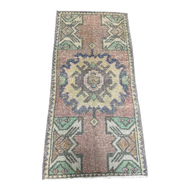 Turkish Yastik Rug 1'5" x 2'11" For Sale