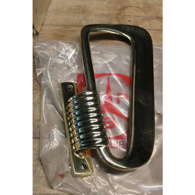 Ear-Shaped Handles in Solid Brass, 1950, Set of 2 For Sale - Image 4 of 13