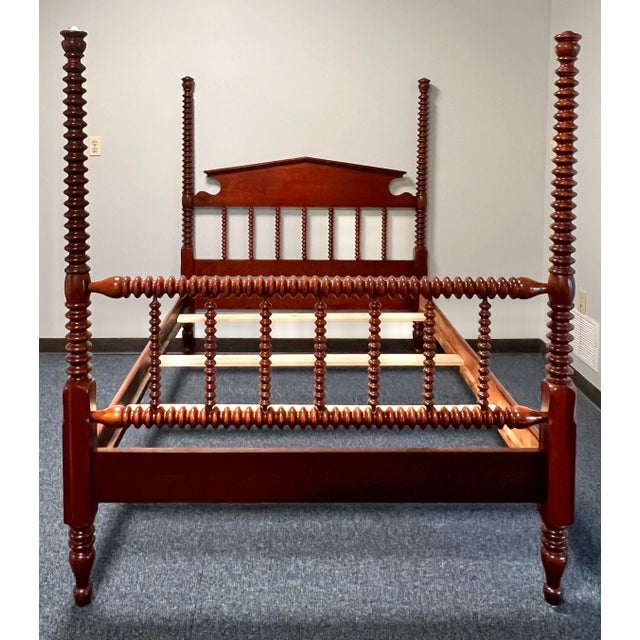 Hard to find vintage 1940’s Davis cabinet company four poster Jenny Lind spindle bed. Crafted in Tennessee in solid...