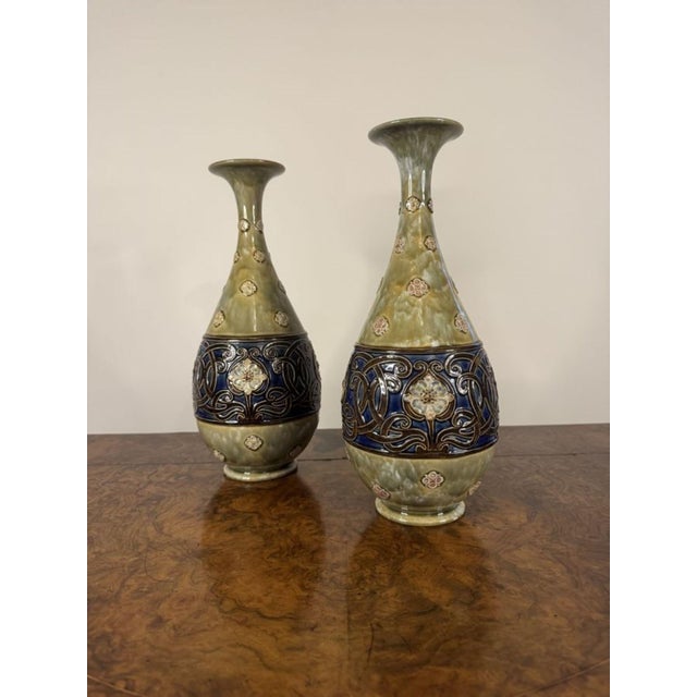 Antique Art Nouveau Stoneware Baluster Vases from Royal Doulton, 1900s, Set of 2 For Sale - Image 3 of 8