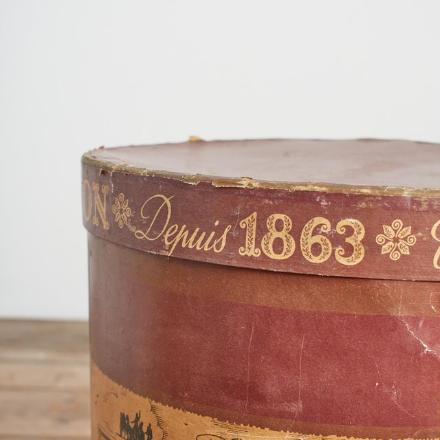 French Hat Boxes, 19th Century, Set of 3 For Sale - Image 7 of 14