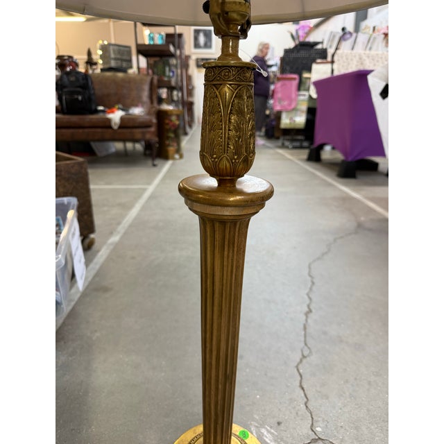 Frederick Cooper Tall Gold Decorative Table Top Lamp w. Shade Excellent condition fully working single lamp The Frederick...