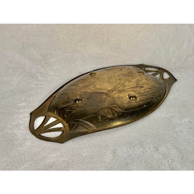 Antique Art Nouveau Brass Decorative Serving Tray Floral Motifs, Late 19th-Early 20th Century For Sale - Image 11 of 12
