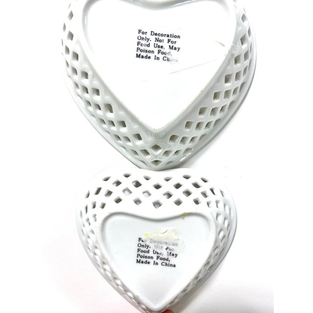 Vintage Porcelain Heart Trinket Dishes – Blue Rim Lattice Jewelry Catchalls (Set of 2) For Sale In Louisville - Image 6 of 6