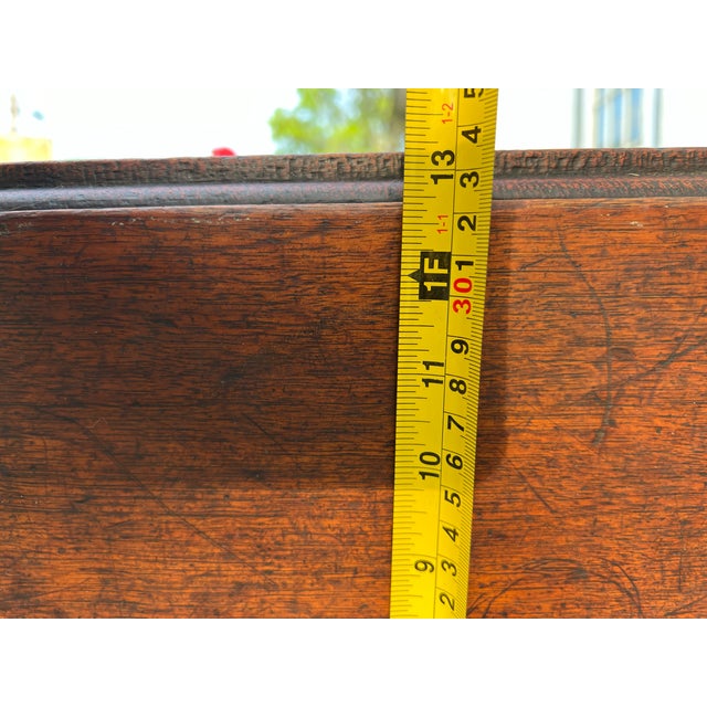 Antique 19th Century Mahogany. Extension Turned Leg Round Dining Table and 4 Leaves. For Sale - Image 13 of 18