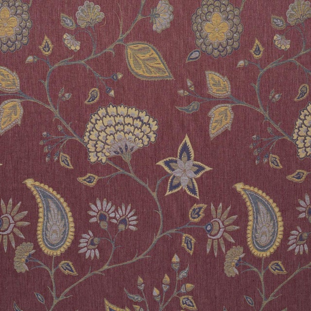 Schumacher Fiammetta Jacquard Fabric In Rosa For Sale In New York - Image 6 of 6