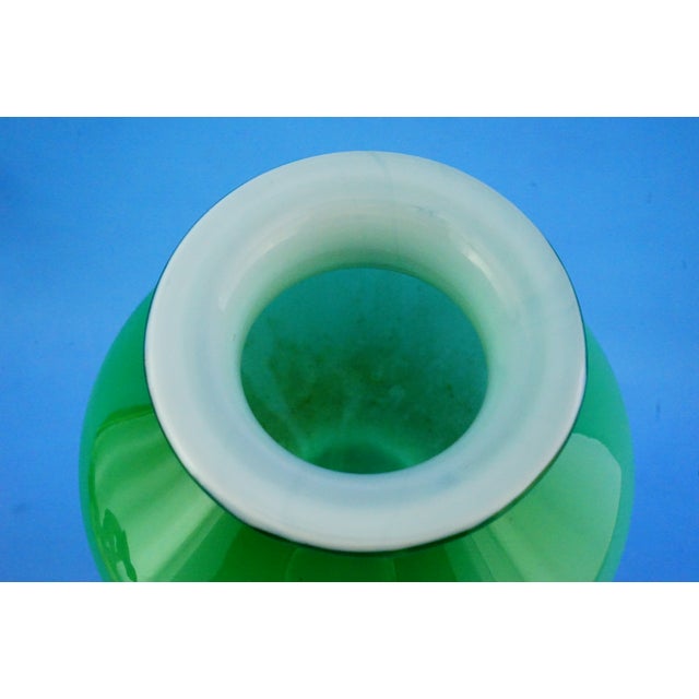 Vintage Green Glass Vase by Jerzy Sluczan-Orkusz for Tarnowiec Glassworks, 1980s For Sale - Image 11 of 18