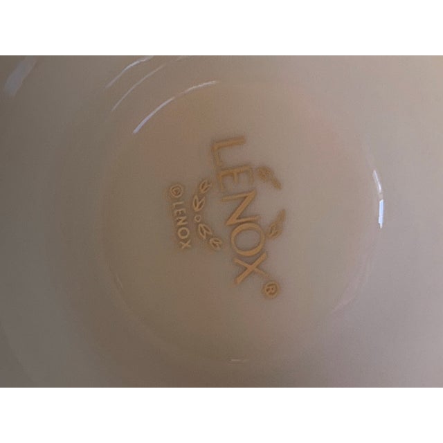 Ceramic Lennox 14 Carat Gold Rim + Wild Flower Pattern Vase. For Sale - Image 7 of 7