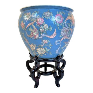 1970's Chinoiserie Cornflower Porcelain Fishbowl Planter on Stand For Sale
