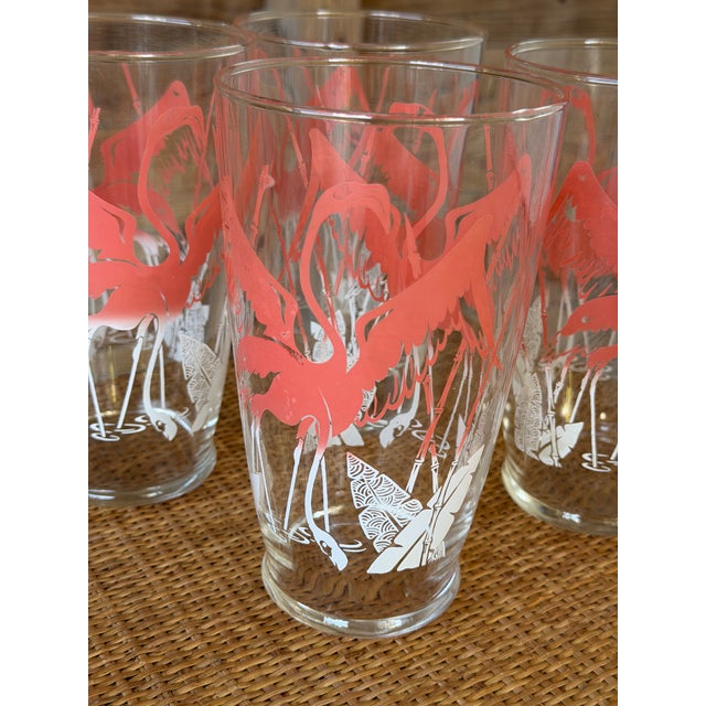Bring a little Old Florida to happy hour with this fabulous set of four monumental vintage flamingo drinking glasses....