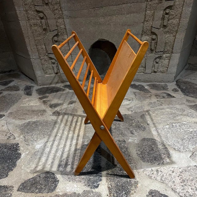 Brown Sculptural Folding Magazine Rack in Blonde Wood, Mid-Century 1960s For Sale - Image 8 of 10
