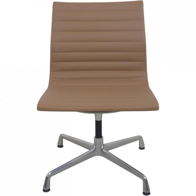 Vintage EA103 Chairs in Beige Leather by Charles Eames, 2019, Set of 4 For Sale - Image 10 of 18