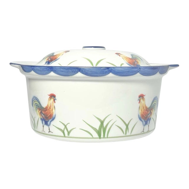 Bia Cordon Bleu, Blanc De Table “Rooster” Round Baking Casserole Dish & Lid For Sale