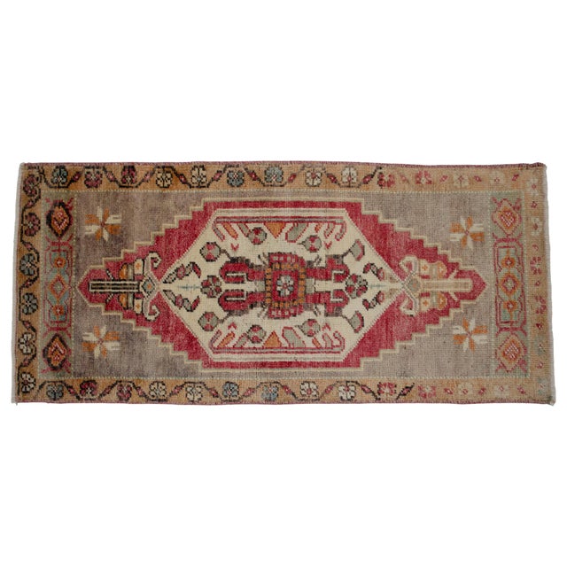 1970s Hand Made Mat Small Turkish Rug Kitchen Decor - 1′7″ × 3′7″ For Sale - Image 6 of 13