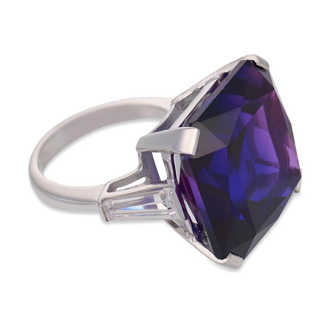 Contemporary 36.10 Carat Amethyst Diamond 14k White Gold Ring, Size 5.75 For Sale - Image 4 of 6