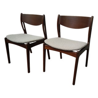 Mid-Century Modern Danish Chair in Boucle, 1970 For Sale