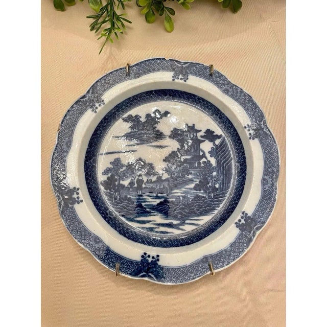 18th Century Antique Chinese Export Decorative Wall Plates- Set of 6 For Sale In Chicago - Image 6 of 12