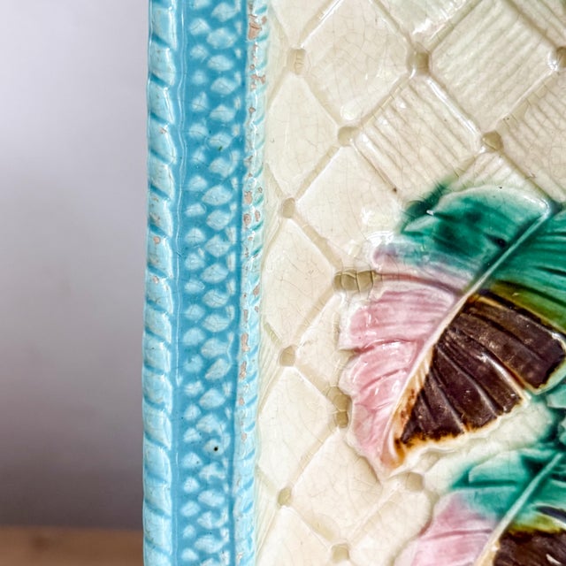 English Antique Majolica Banana Leaf Pattern Rectangular Decorative Plate For Sale - Image 3 of 16