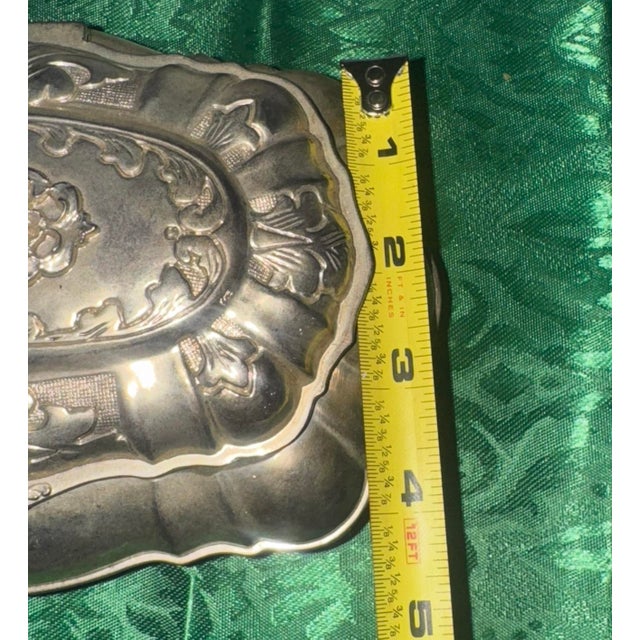 1990s Intage Silver-Tone Floral Trinket Jewelry Box For Sale - Image 5 of 7