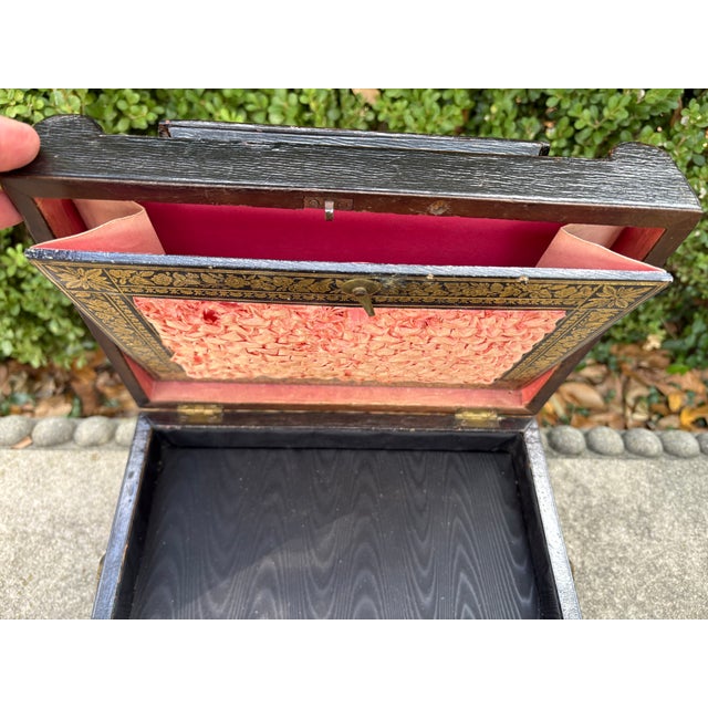 Metal 19th Century English Regency Leather Box For Sale - Image 7 of 13