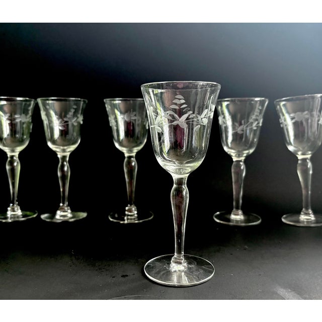 Mid-Century Modern Vintage Etched Floral Wine Glasses, Set of 6, Mid-Century Barware For Sale - Image 3 of 9