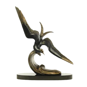 Gull Sculpture Regulates