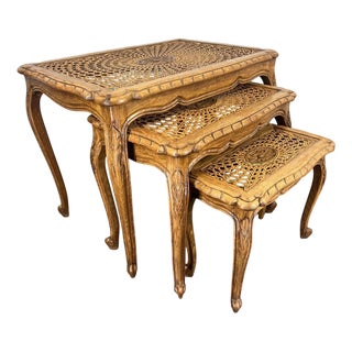 Vintage French Nesting Tables in Oak, Set of 3 For Sale