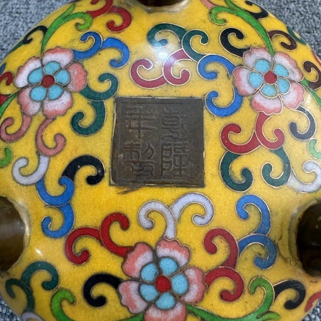 Make a grand statement in your home with this impressive, Large Vintage Cloisonné Enamel Tripod Censer. At over 19 cm in...