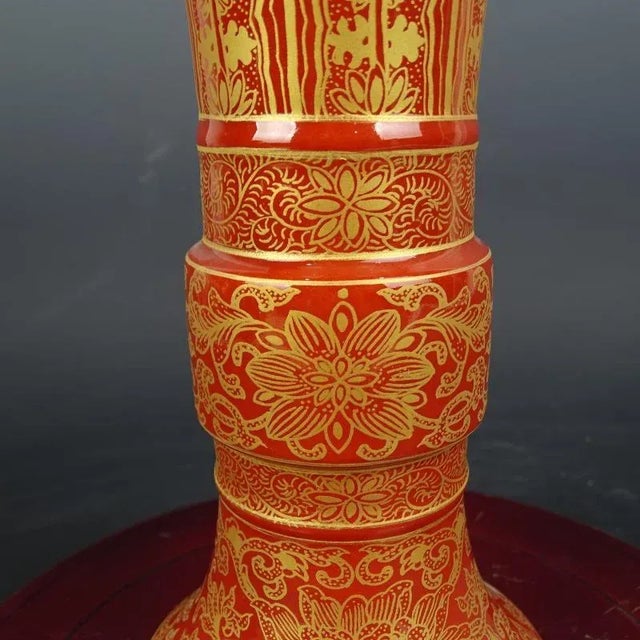 Chinese Vintage Ceramic Vase,Qing Dynasty Qianlong Marked Red Ground Gold Drawing Porcelain Huagu Vase Hand Painted Flowers Pattern For Sale In Seattle - Image 6 of 6