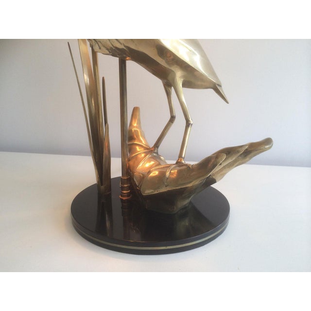This very nice and decorative heron table lamp is made of brass. This is a French work in the style of Art Deco. Circa 1970