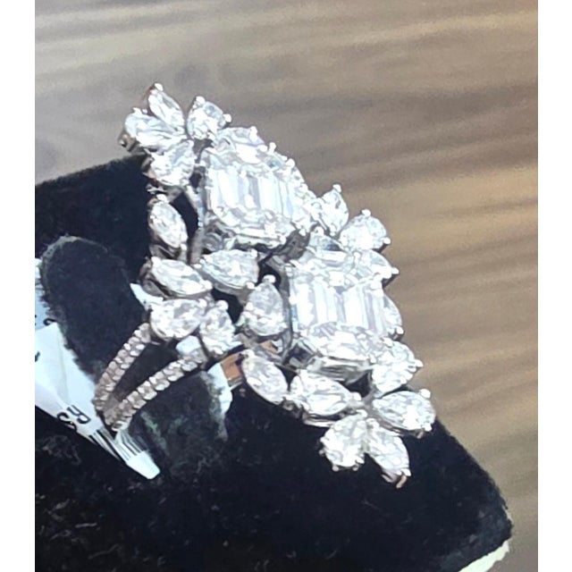 Gemstone Natural Diamond Ring in 18k Gold, 2.73ct Asscher Cut For Sale - Image 7 of 8