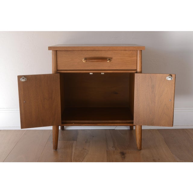 1950s 1950s Mid Century Modern Henredon Nightstand For Sale - Image 5 of 9