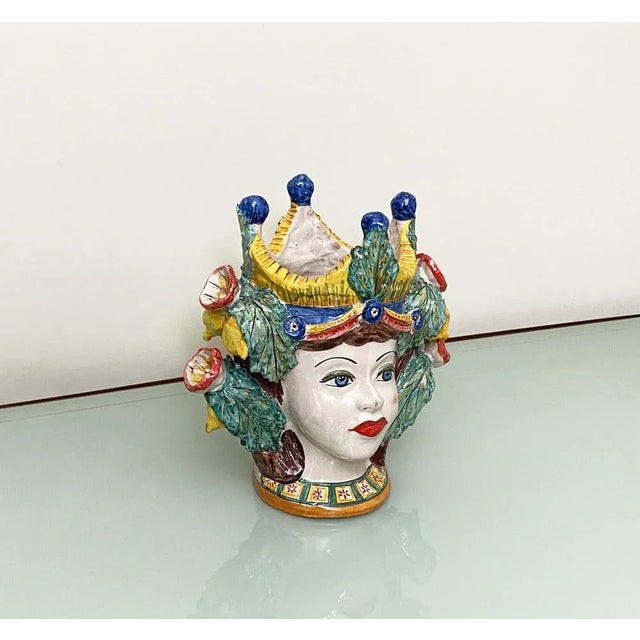 The ceramic heads of Caltagirone are a symbol of Sicily recognized throughout the world; an icon of style and trend, they...