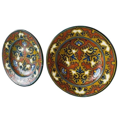 Antique Hand-Painted Rhodian Decorative Plates from Plateelbakkerij Zuid-Holland, 1920s, Set of 2 For Sale - Image 3 of 10