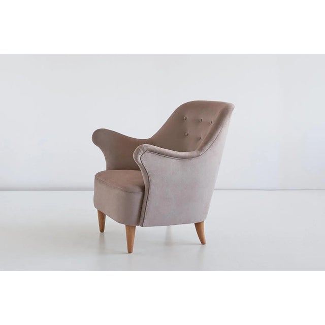Swedish Taupe Velvet and Elm Armchair by Elsa Gullberg, 1930s For Sale - Image 11 of 12