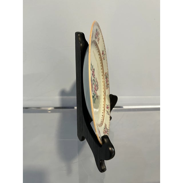 Mid 19th Century Mid 19th Century Chinese Qing Period Famille Rose Round Plate For Sale - Image 5 of 13